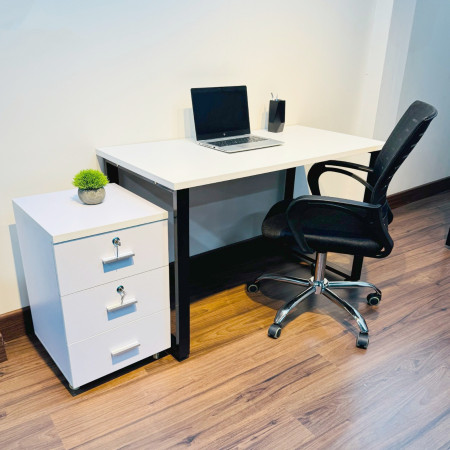 Work Desk With Chair & Drawer